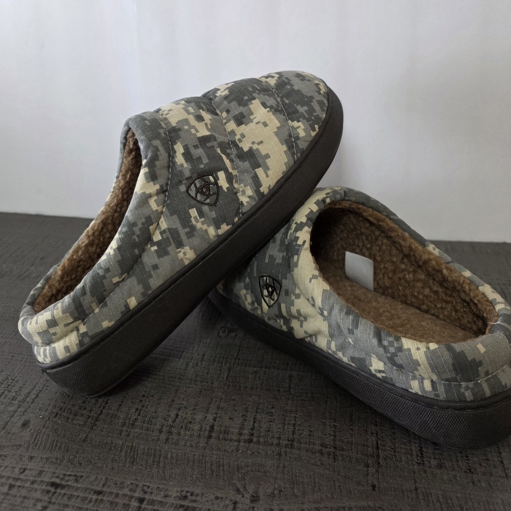 Ariat Men's Clog Slippers With Faux Shearling Size 9